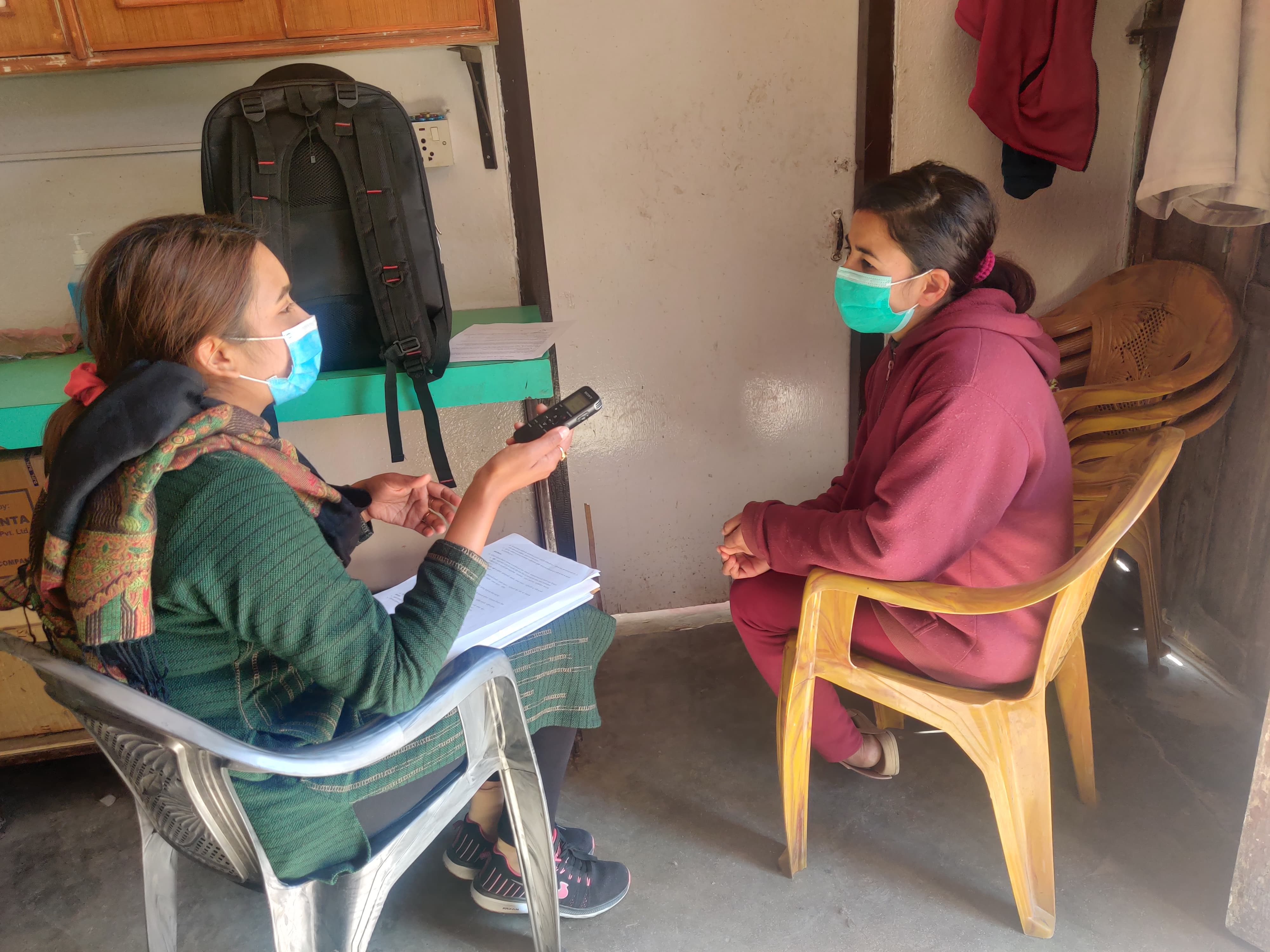 A researcher interviews a private health provider with the Sangini franchising network to gain insight into why the use of CRS contraceptive brands decreased between 2018 and 2020.