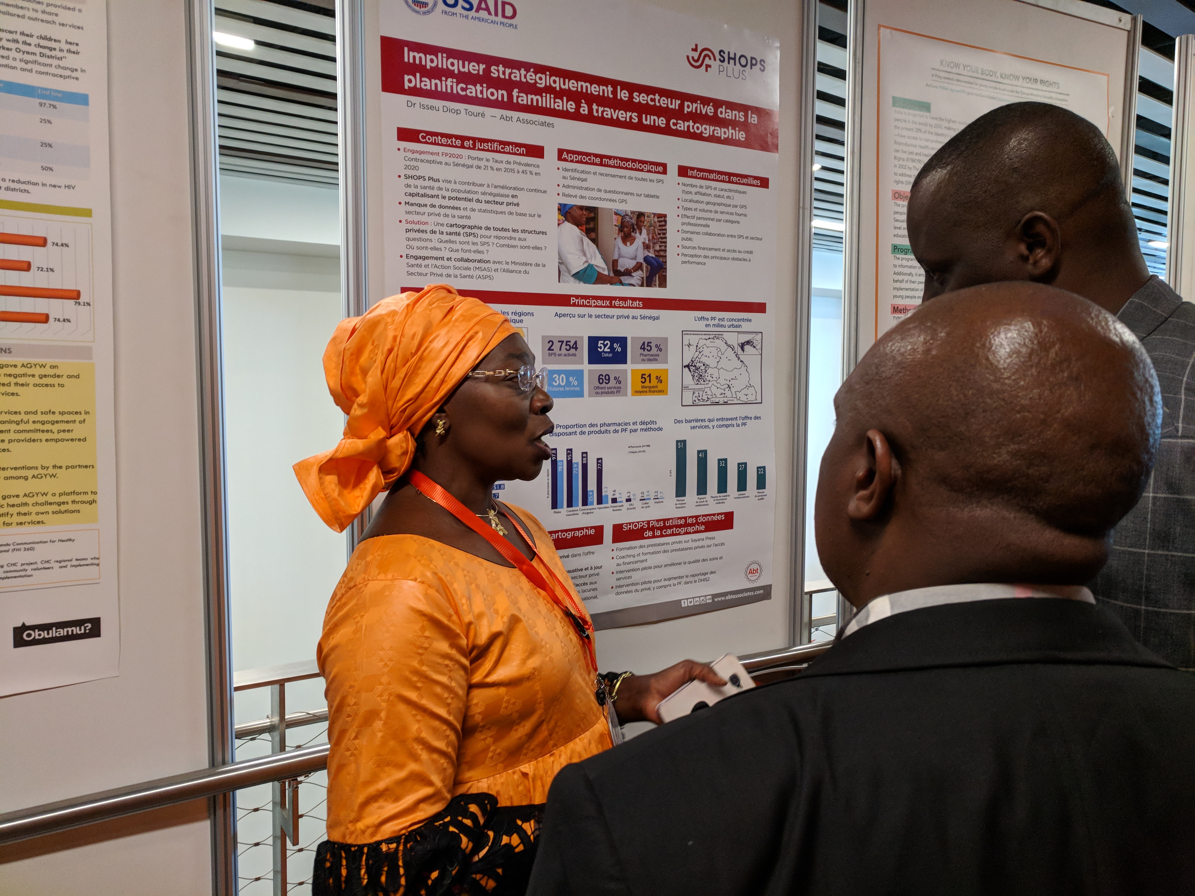 Isseu presenting her poster to at ICFP