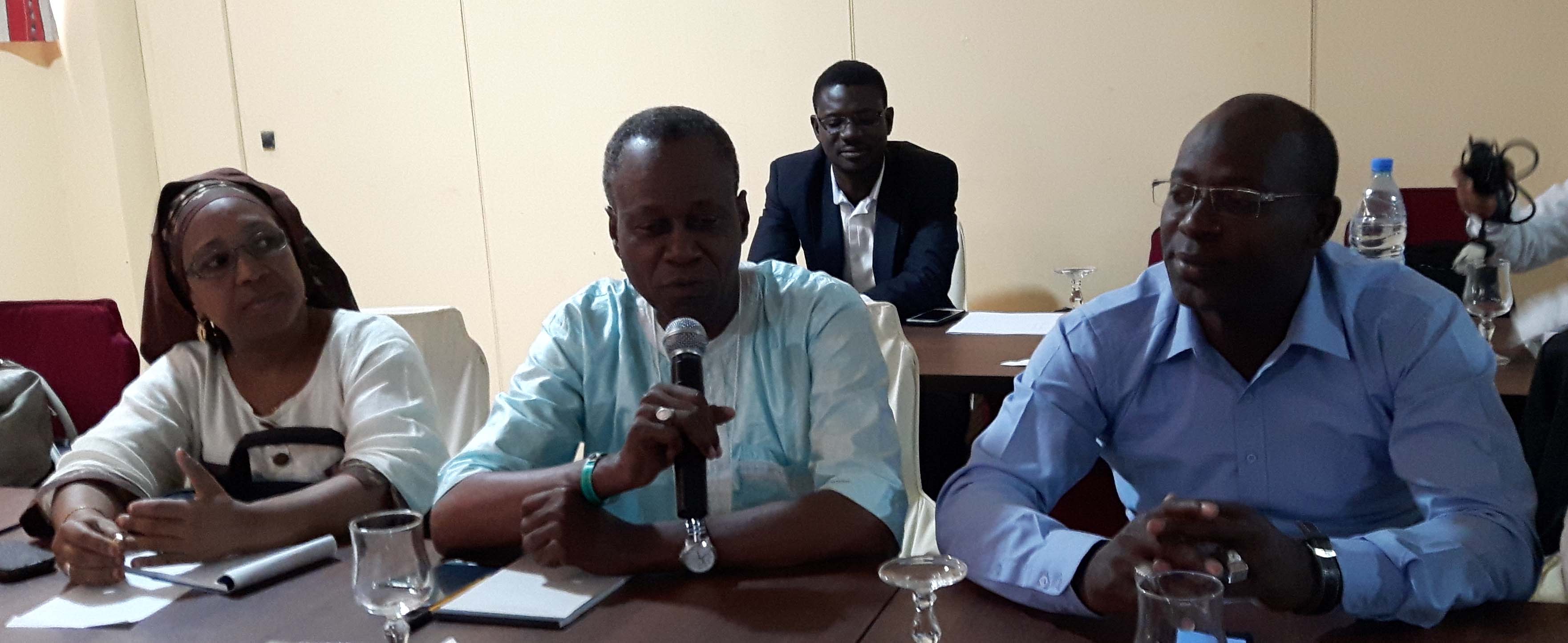 The SHOPS Plus team in Senegal presented its upcoming activities to the Senegalese Ministry of Health and Social Action, USAID/Senegal, and the Private Sector Health Alliance in September 2016. 